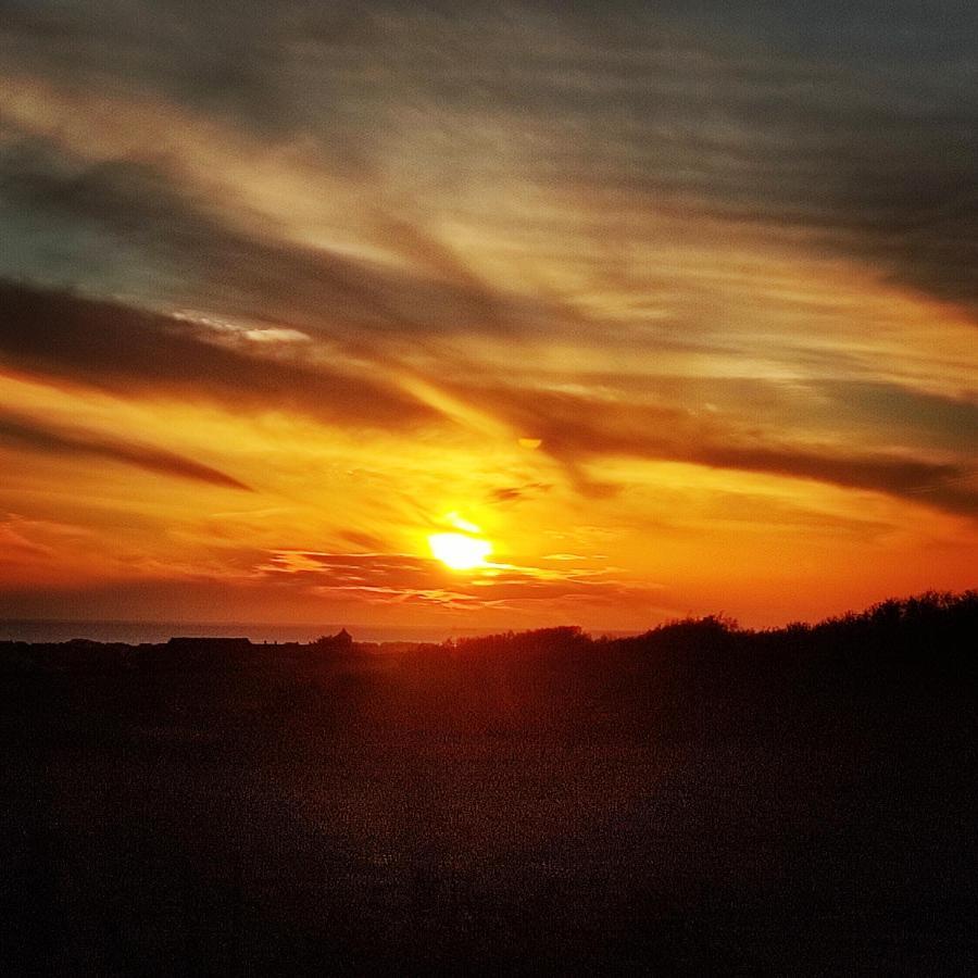 Au Coucher Du Soleil Ambleteuse Exterior foto